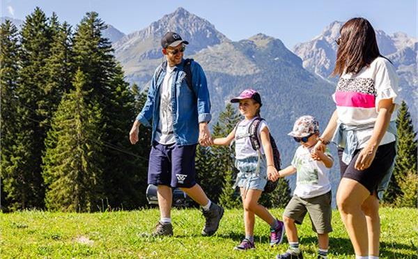 Magiche Dolomiti di Brenta: incluse Spa, piscine, animazione, esperienze